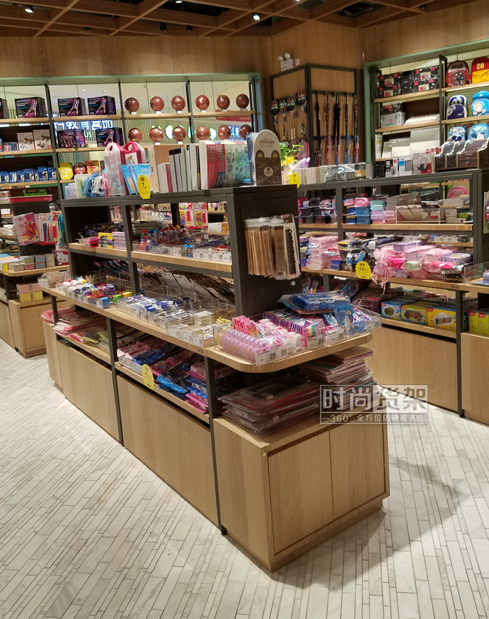 書(shū)本展臺(tái)中島架